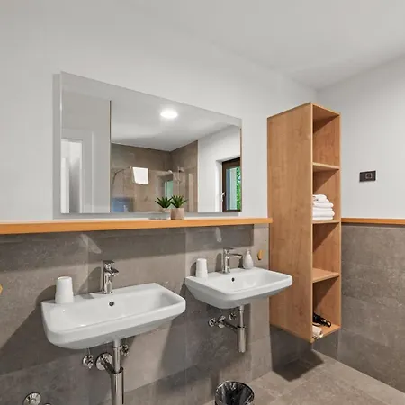 Krostula With Private Pool And Bbq