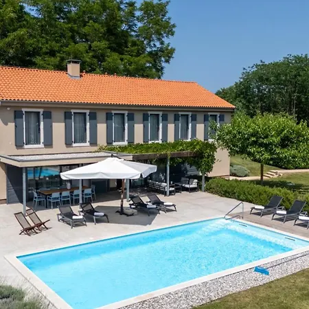 Krostula With Private Pool And Bbq *
