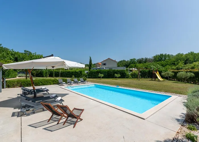 Krostula With Private Pool And Bbq * Lasci