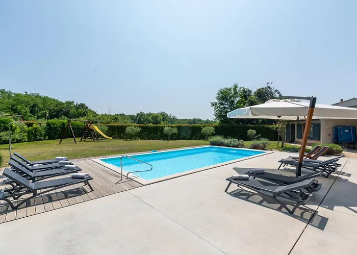 Krostula With Private Pool And Bbq * Lasci