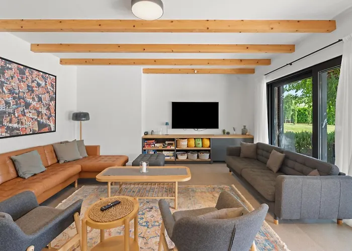 Vila Krostula With Private Pool And Bbq *