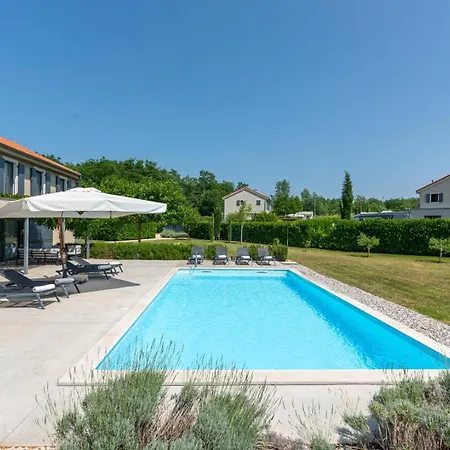 Villa Krostula With Private Pool And Bbq