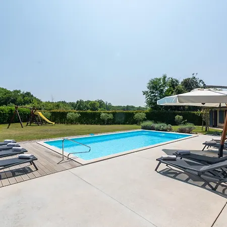 Krostula With Private Pool And Bbq * Lasci