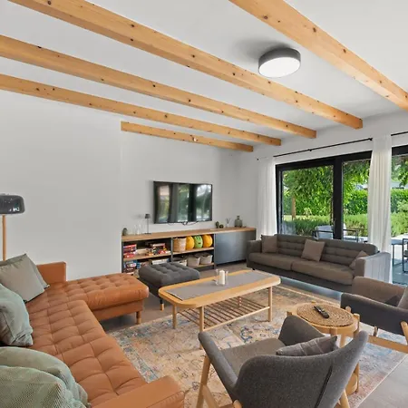 Villa Krostula With Private Pool And Bbq Lasci