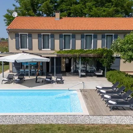 Krostula With Private Pool And Bbq Villa