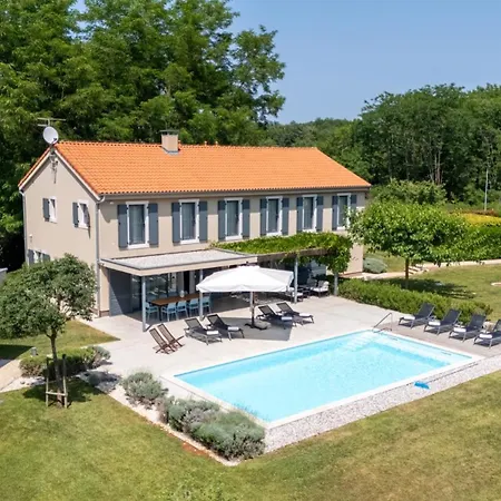 Krostula With Private Pool And Bbq * Lasci