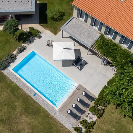 Krostula With Private Pool And Bbq Villa