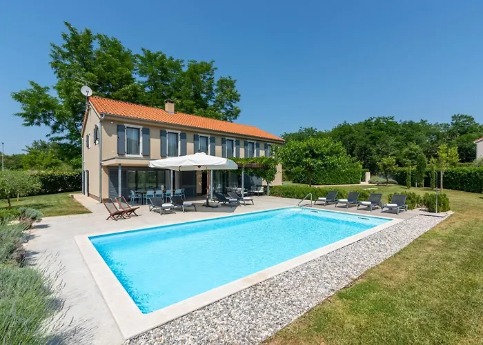 Krostula With Private Pool And Bbq Villa