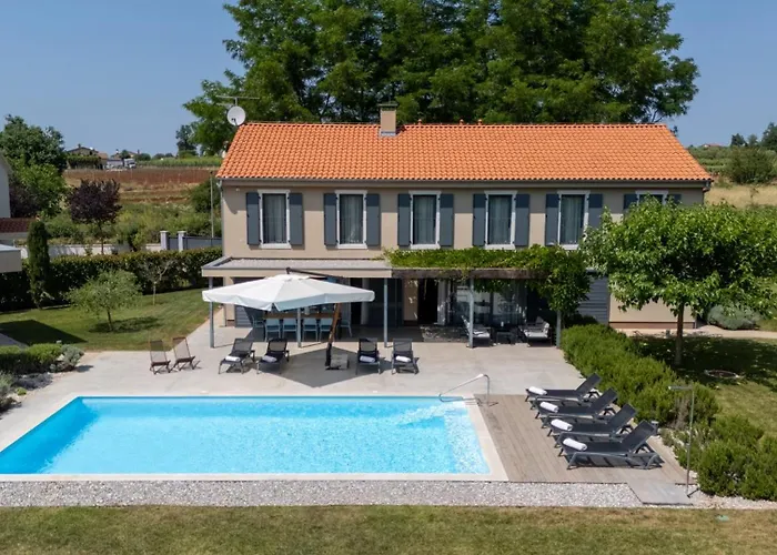 Villa Krostula With Private Pool And Bbq *