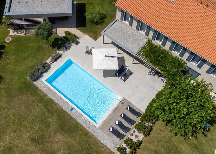Krostula With Private Pool And Bbq Villa